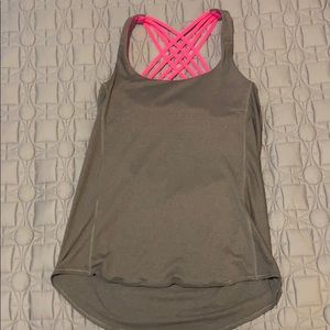 Lululemon free to be wild tank size 8